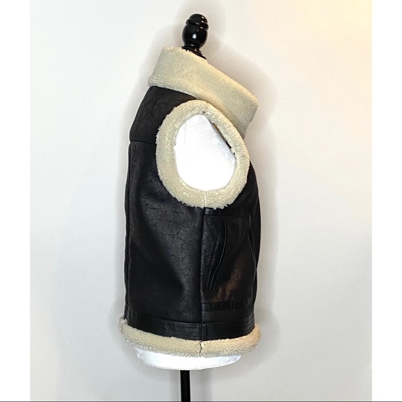 JOIE Danay Faux Shearling Vest Size S - Picture 5 of 8